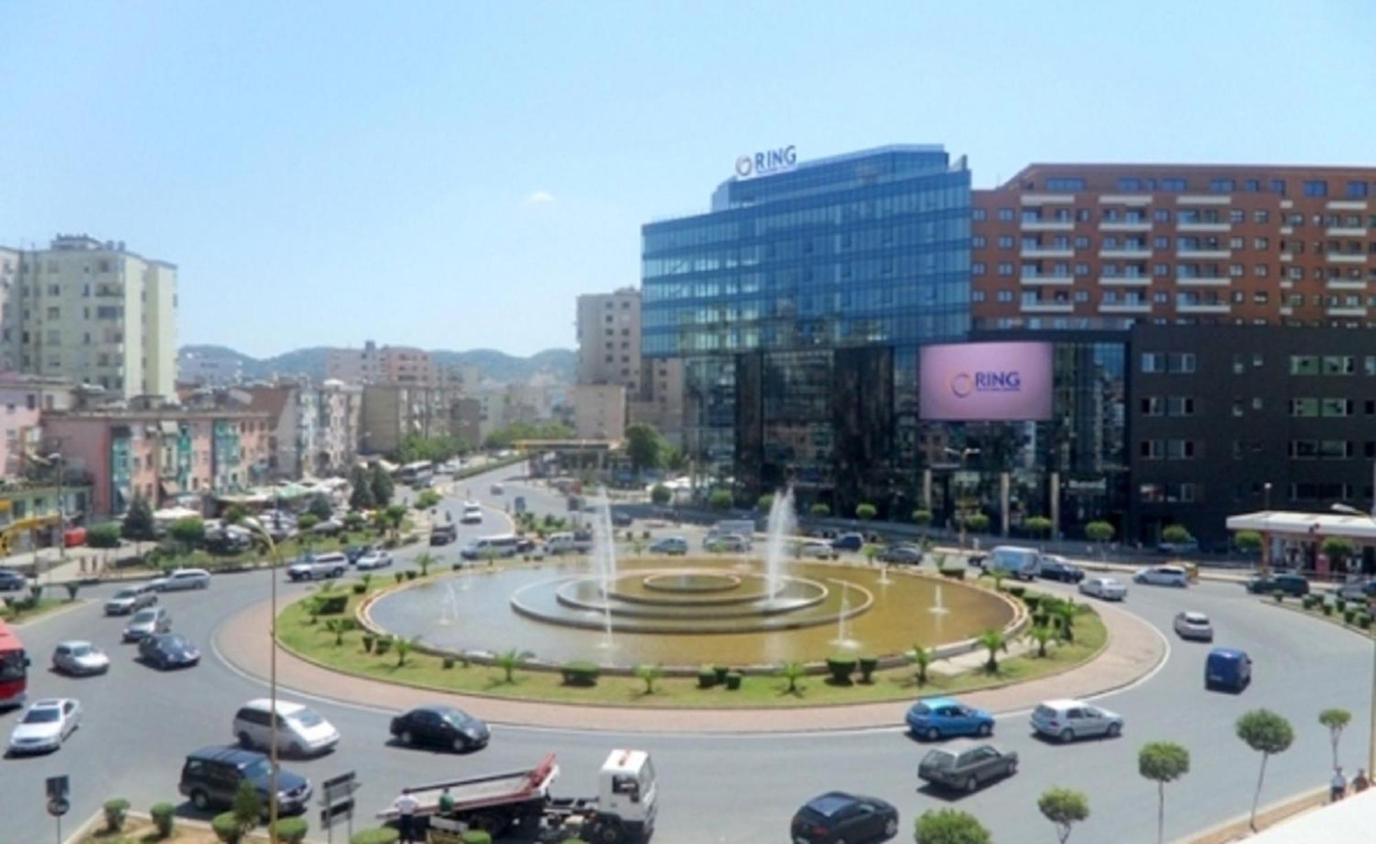 Albania Near Center Double Or Twin Bed Apartamento *